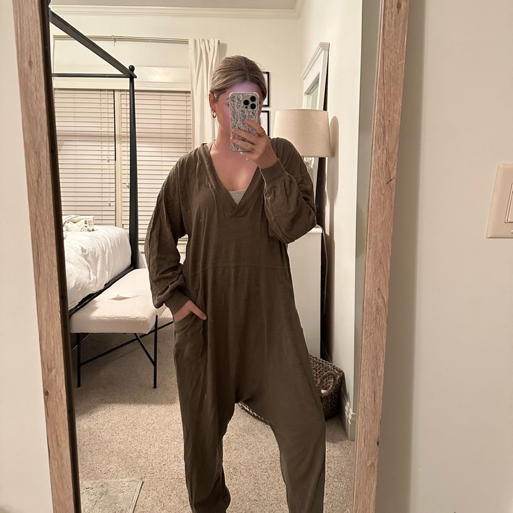 Natural life baggy jumpsuit olive green